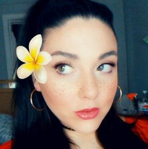 Meet your Posher, Katelyn